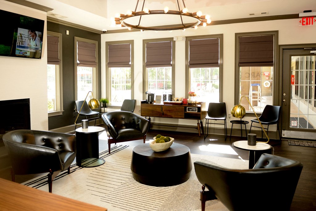 Leasing Office Sitting Area  at Parc 1346 Apartments, Chattanooga, 37421