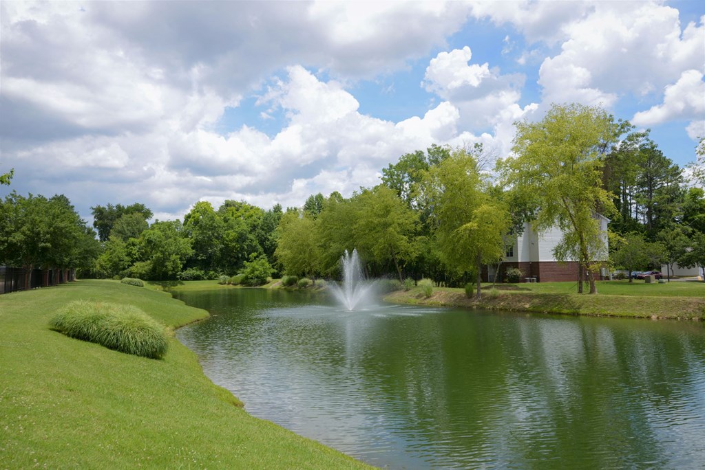 Community pond with fountain  at Parc 1346 Apartments, Chattanooga, 37421