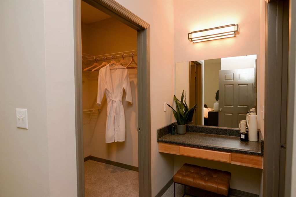 Bedroom Vanity  at Parc 1346 Apartments, Chattanooga, 37421
