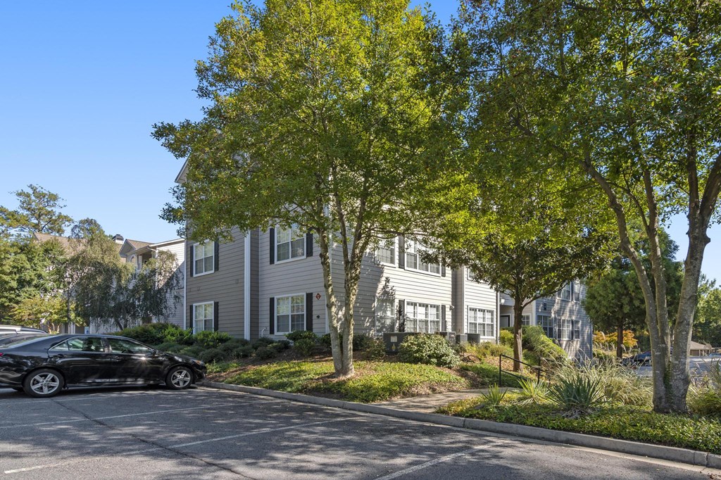 Building exterior area at Park Summit Apartments in Decatur, GA 30033