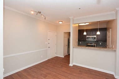 2778 N. Decatur Rd. 1-3 Beds Apartment for Rent - Photo Gallery 5