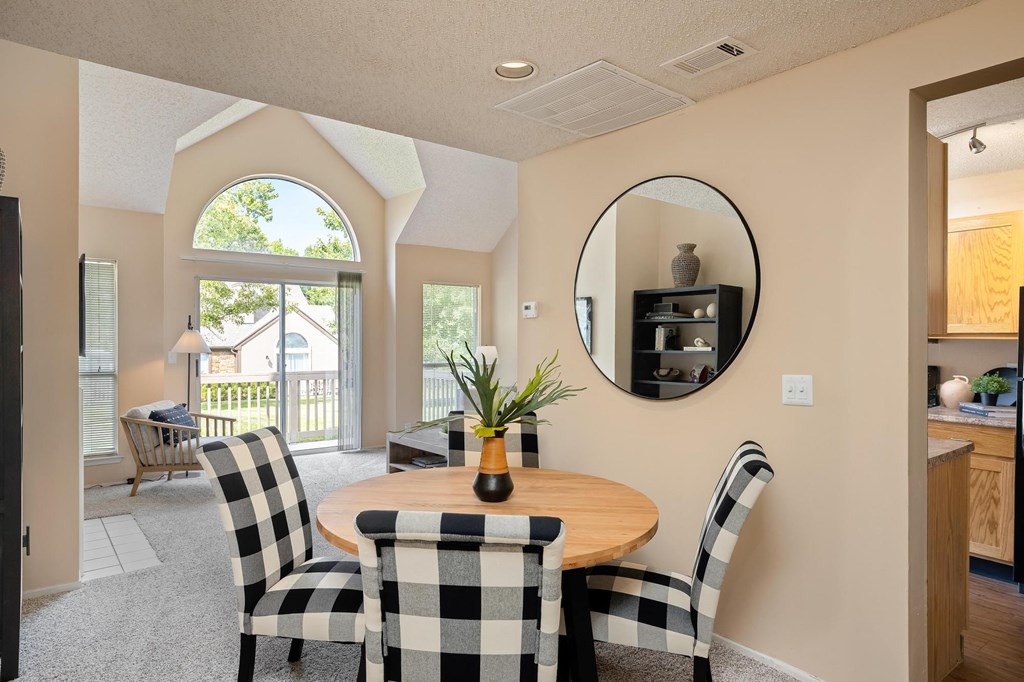 Elegant Dining Room at Pointe Royal, Kansas, 66213