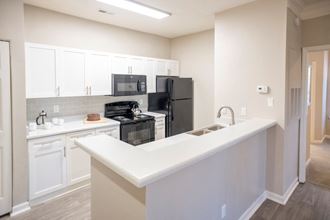 2211 Hudson Road 1-3 Beds Apartment for Rent - Photo Gallery 1