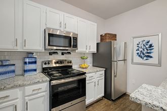 7450 W 139Th Terrace 1-2 Beds Apartment for Rent - Photo Gallery 1