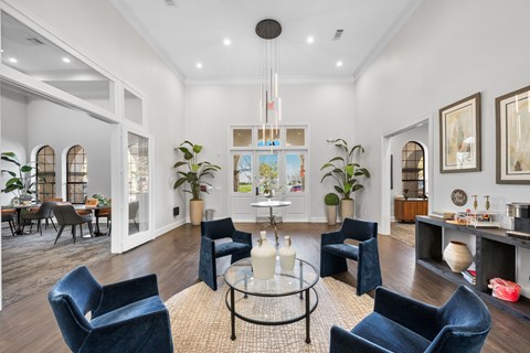 Bright Lobby Space at The Ambrose, Houston