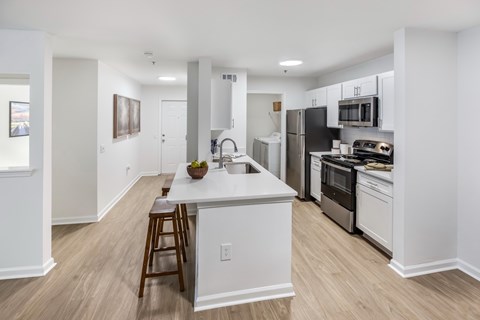 Contemporary Kitchen at The Dawson Cartersville Apartments, Cartersville, 30121