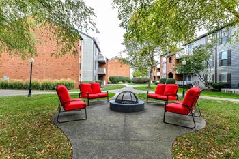 Firepit outside at Waterford Place, Kentucky