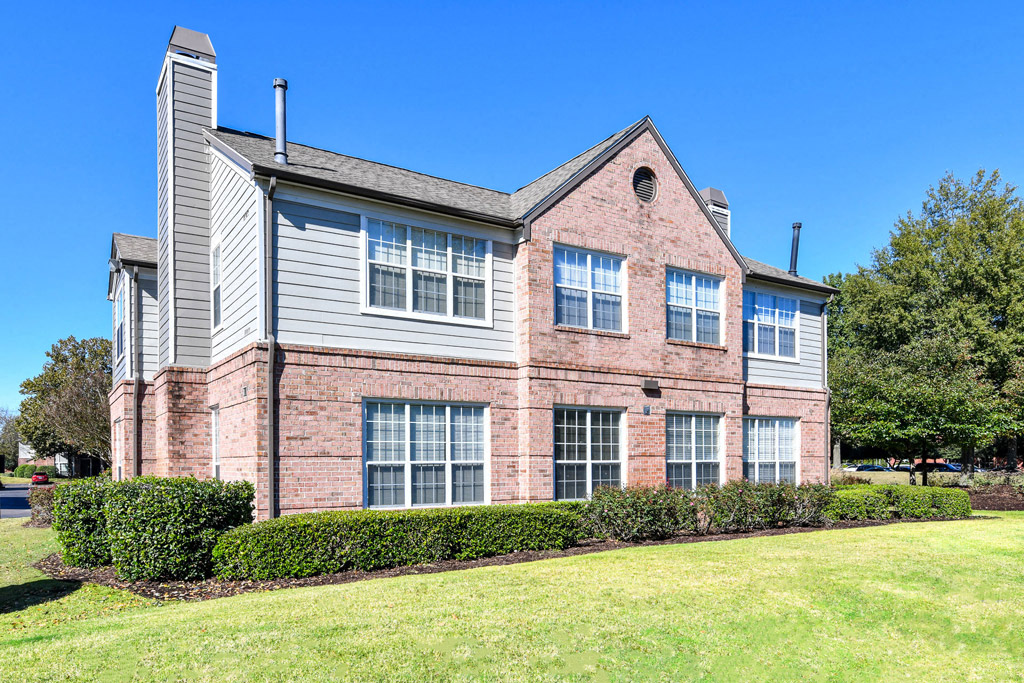 Building Exterior at The Retreat at Germantown, Germantown, 38138