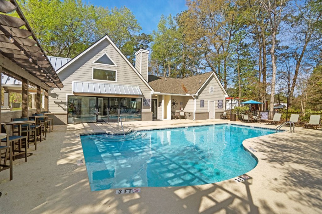 Swimming pool at Westbury Mews Apartments in Summerville SC 29485