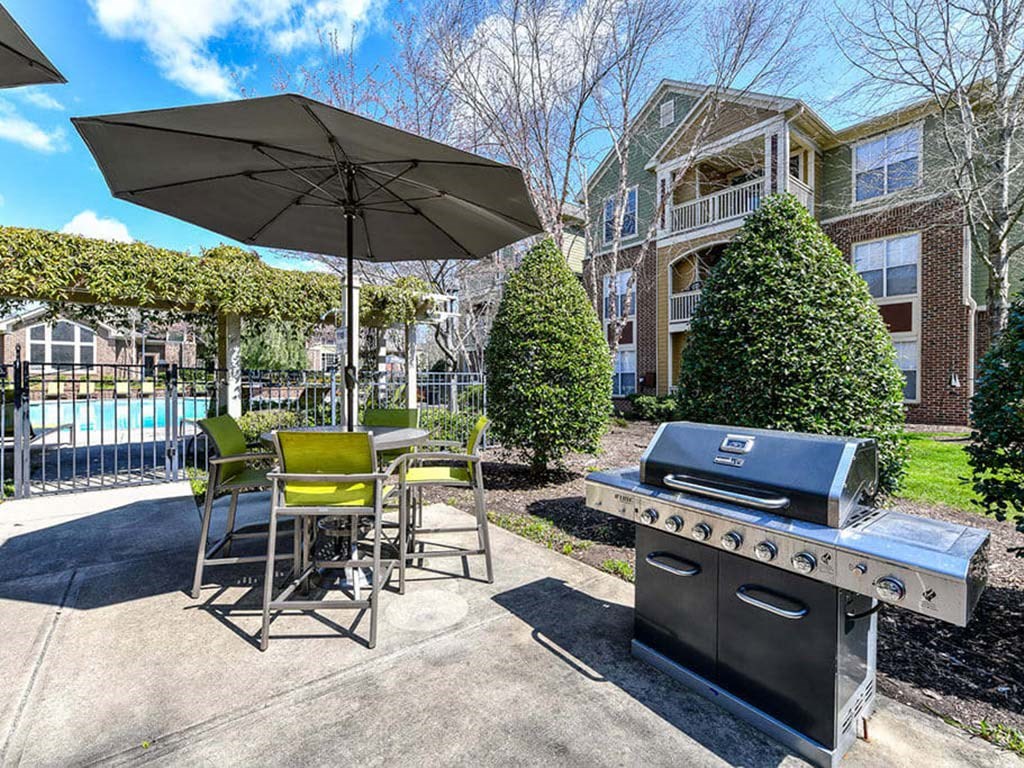 Grilling Area at Alden Place at South Square Apartments, Durham, NC 27707