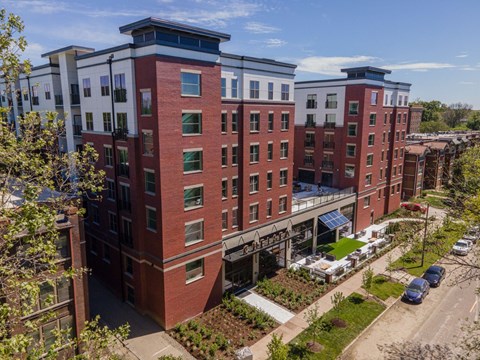 Red brick apartment building at Chelsea Apartments, St Louis, Missouri