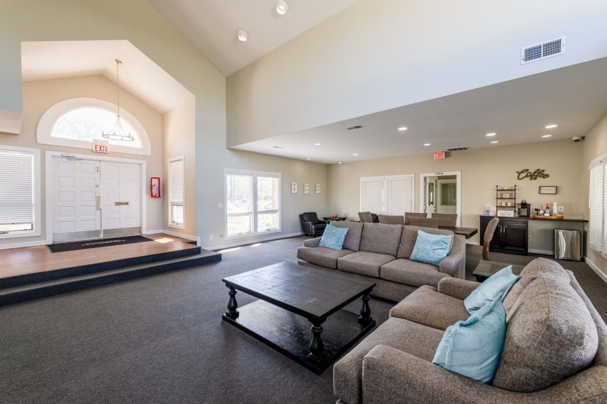 Mad River Apartment Homes in Dayton, OH