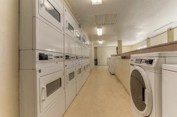 Laundry Facility - Photo Gallery 12