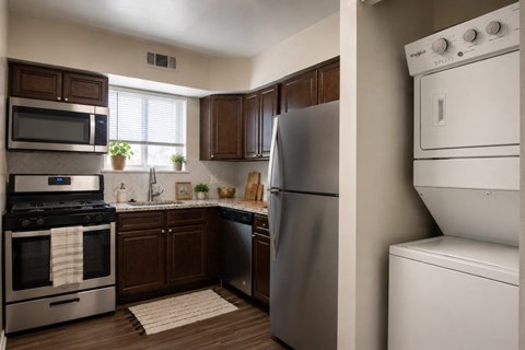 57 Glen Ridge Rd 2 Beds Apartment for Rent