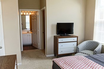 2515 Fox Sedge Way 1-3 Beds Apartment, Townhouse for Rent - Photo Gallery 3