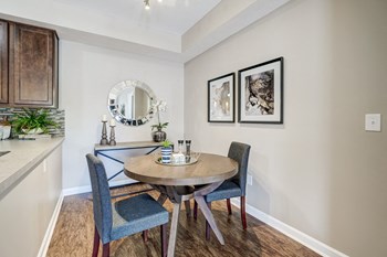 Interior - Photo Gallery 6