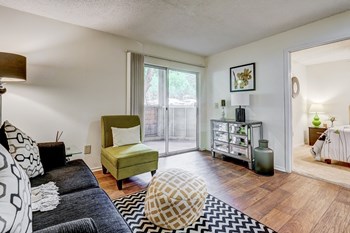 Livingroom - Photo Gallery 5