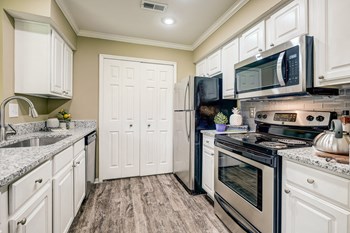 Interior - Photo Gallery 3