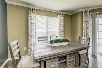 Interior - Photo Gallery 5