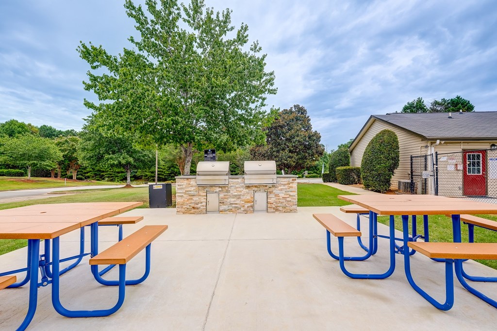 Grilling Station and Picnic Area