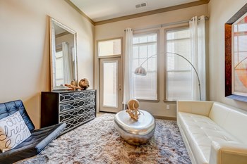 Livingroom - Photo Gallery 3