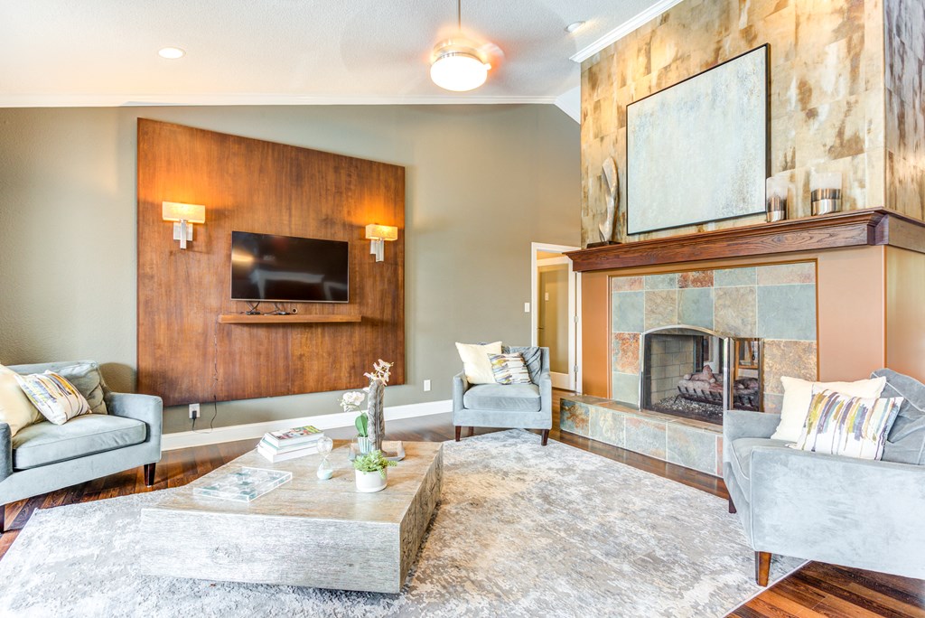 Clubhouse at The Lakes of Schaumburg Apartment Homes