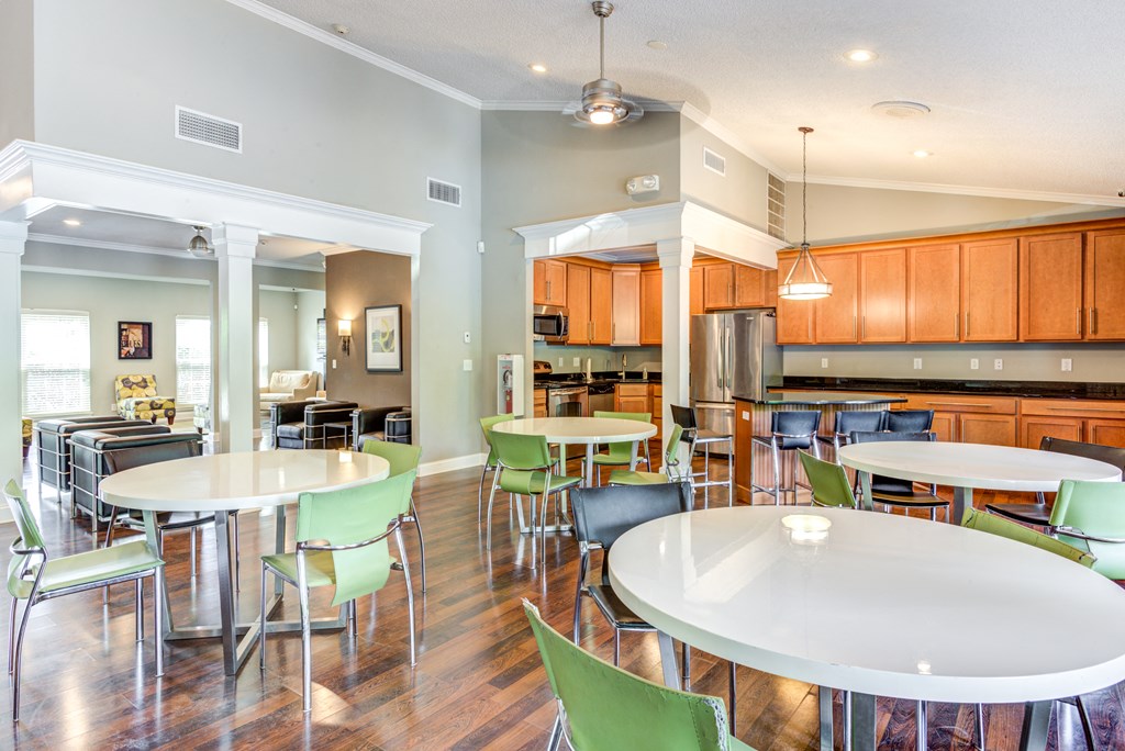 Clubhouse kitchen at The Lakes of Schaumburg Apartment Homes