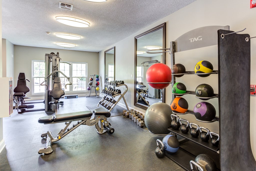 Fitness center at The Lakes of Schaumburg Apartment Homes