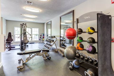 Fitness center at The Lakes of Schaumburg Apartment Homes