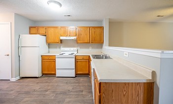 5626 Sharon Pointe Rd 1-3 Beds Apartment for Rent - Photo Gallery 2