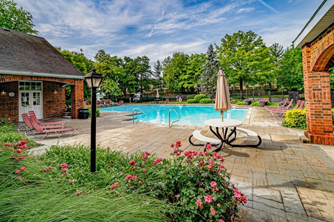 10645 Springfield Pike 1-2 Beds Apartment for Rent