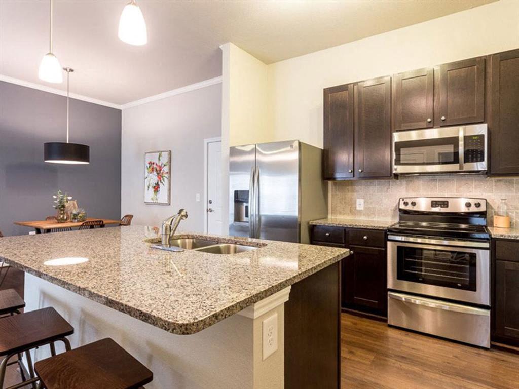 Creekside At Greenlawn Apartment Homes, 600 Greenlawn Dr, Columbia, SC