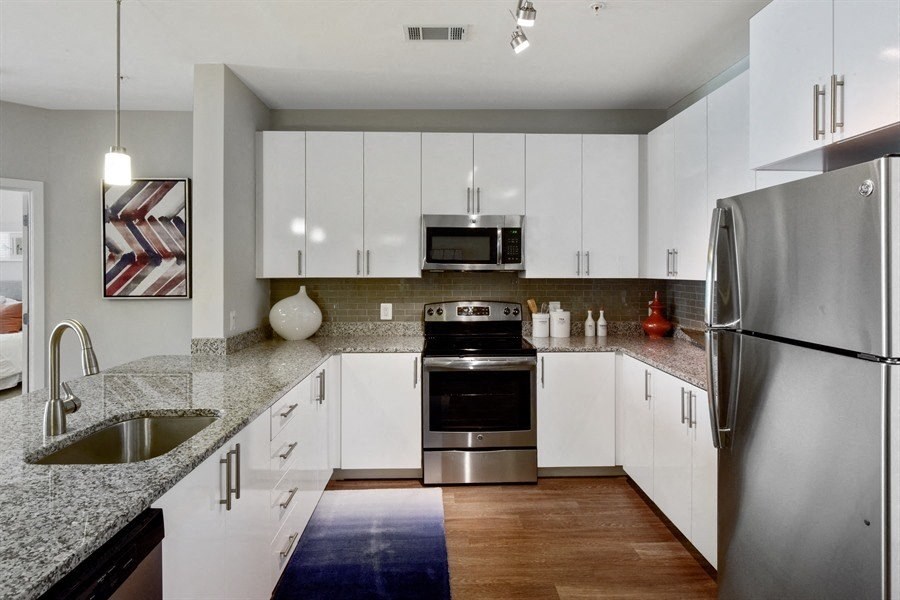 Monument Village At College Park