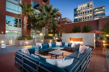 Outdoor Lounge Fireplace Outdoor Lounge Fireplace at Centerra, California, 95110 - Photo Gallery 5