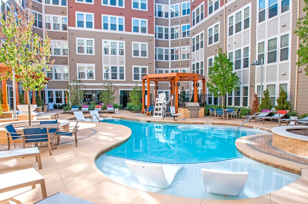 Monument Village At College Park