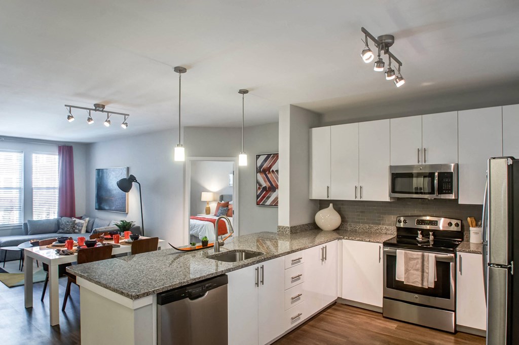 Monument Village At College Park