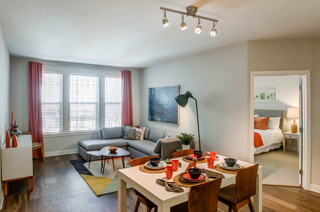 Monument Village At College Park