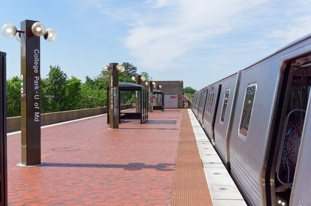 Monument Village At College Park