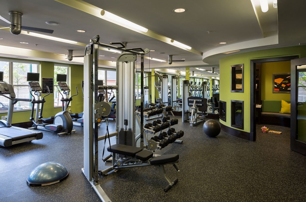 Fitness center of Citron with exercise machines and weights.