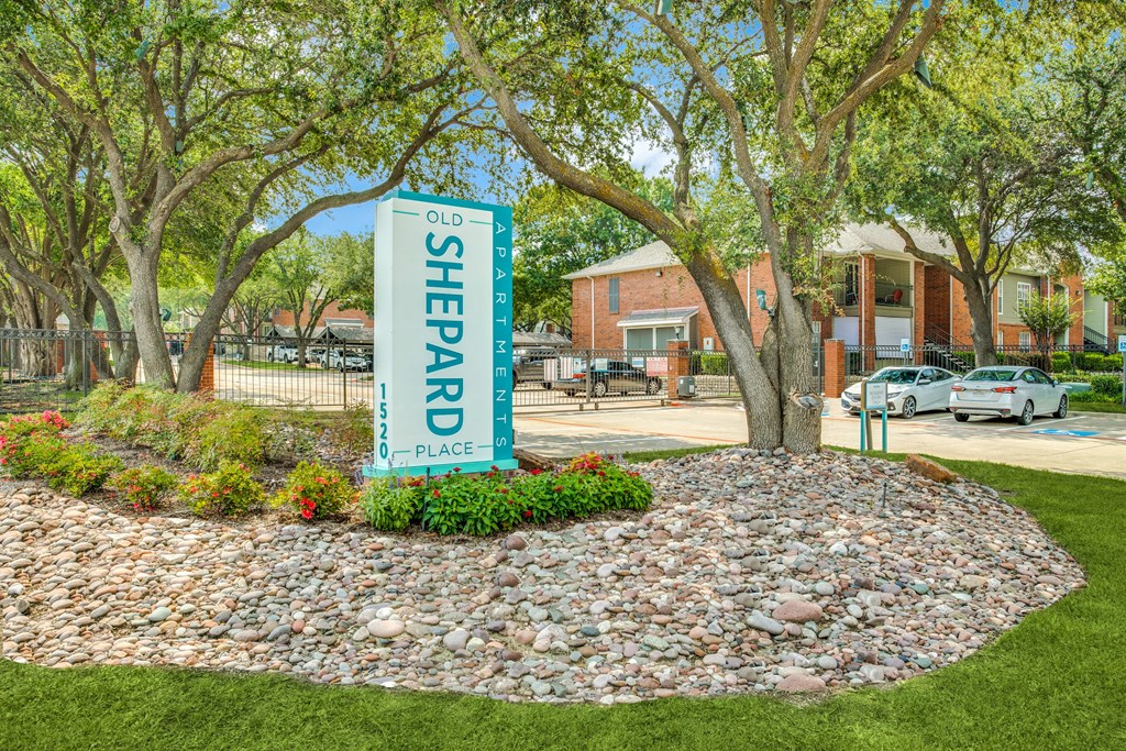 Our eye-catching monument sign welcomes you home to Old Shepard Place—where comfort, charm, and convenience come together.