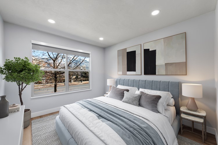 Colonial Court Apartments