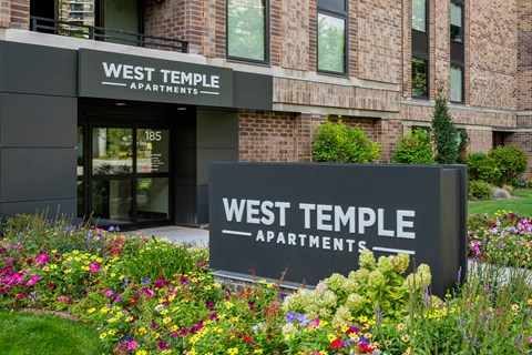 185 North West Temple 2-3 Beds Apartment for Rent