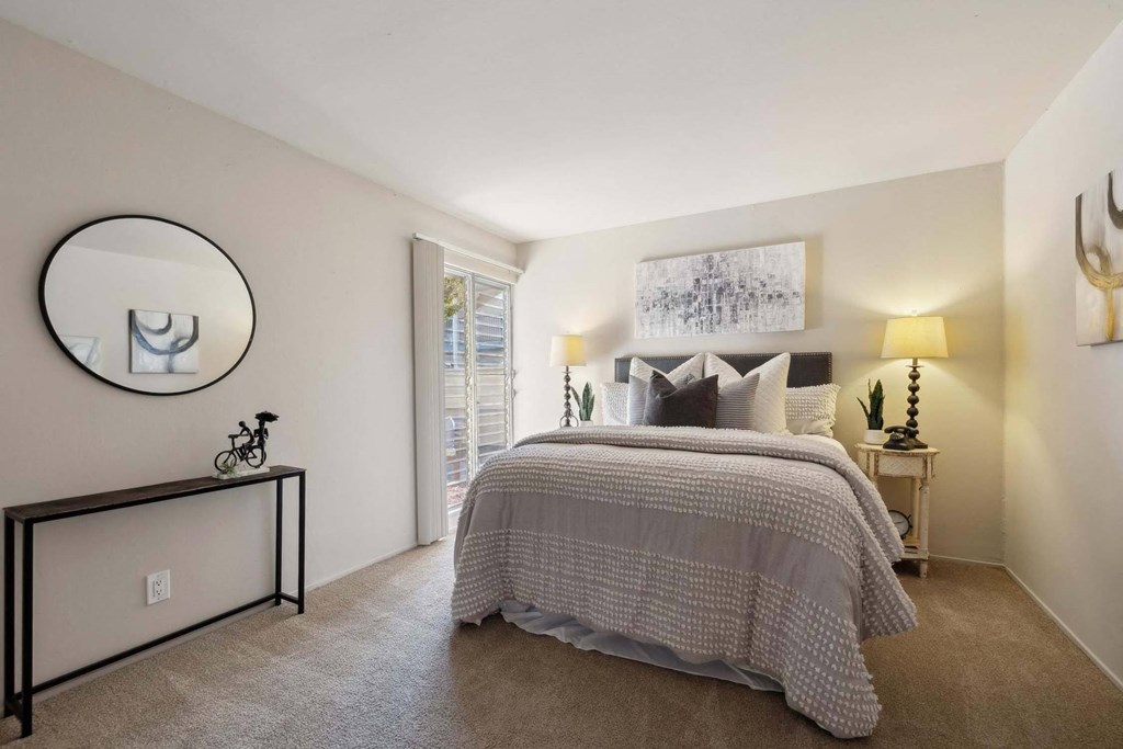 Diablo Pointe Apartments