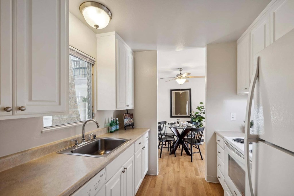 Diablo Pointe Apartments