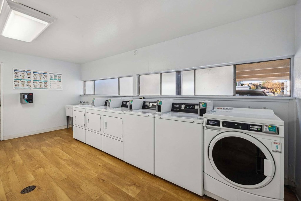 Diablo Pointe Apartments