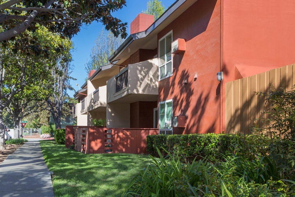 Courtyard Walking Path at Carriage House, Fremont, CA 94536