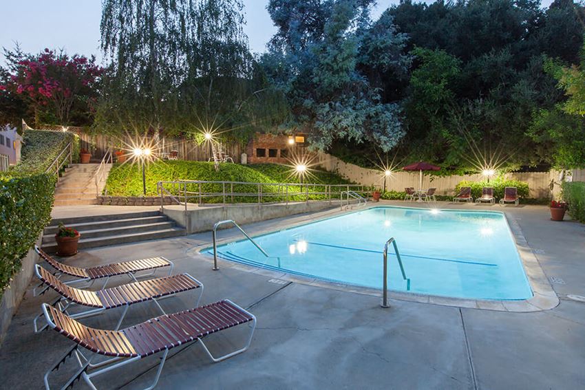 Relaxing Swimming Pool With Sundeck at The Glens, California, 95125