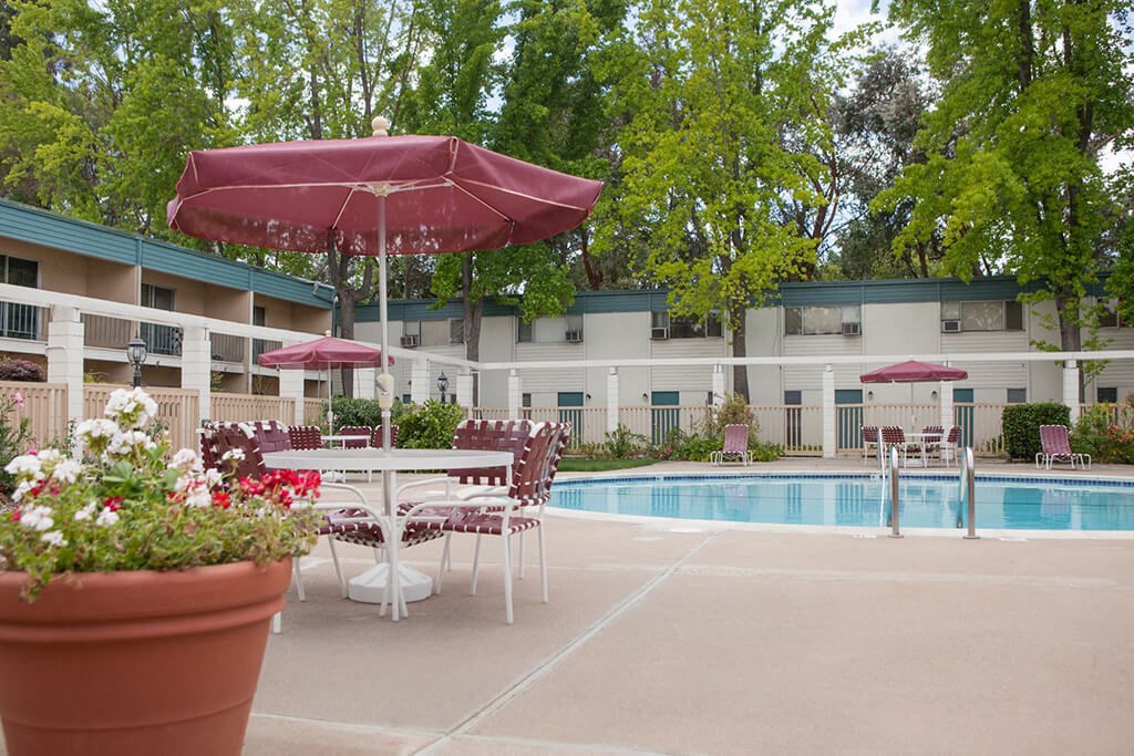 Diablo Pointe Apartments