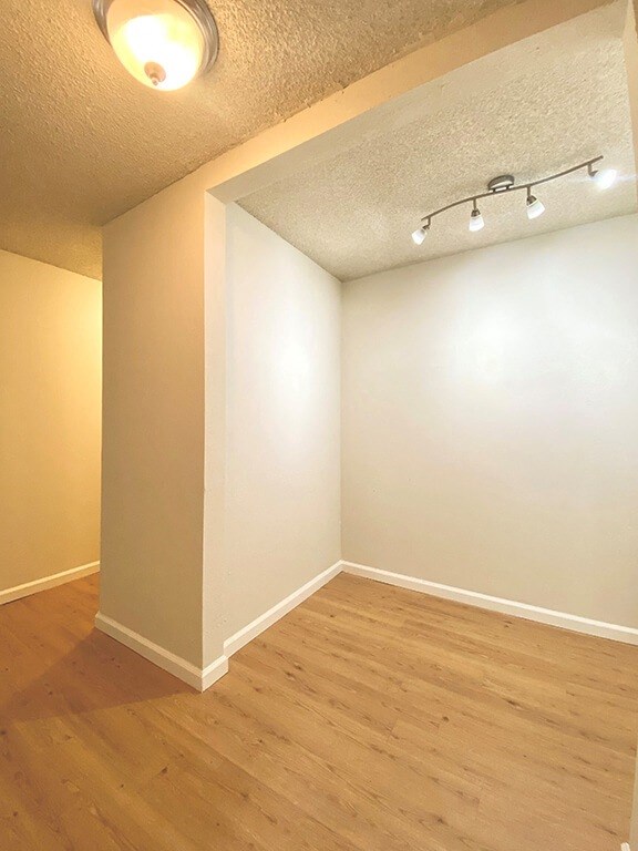 Castlewood Apartments