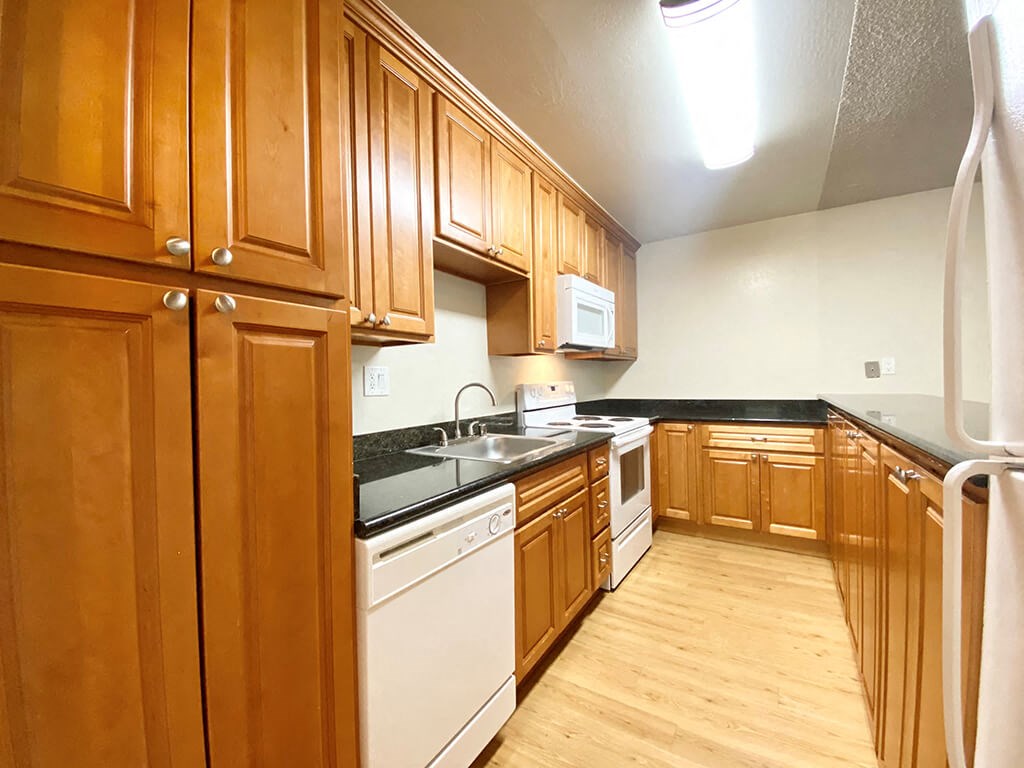 Castlewood Apartments